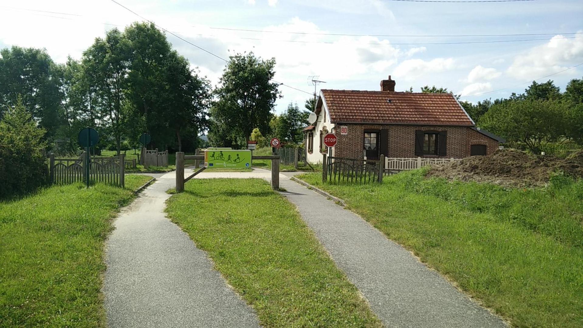 Mesnieres-en-Bray Le Refuge De Normandie Avec Spa Et Cheminee מראה חיצוני תמונה